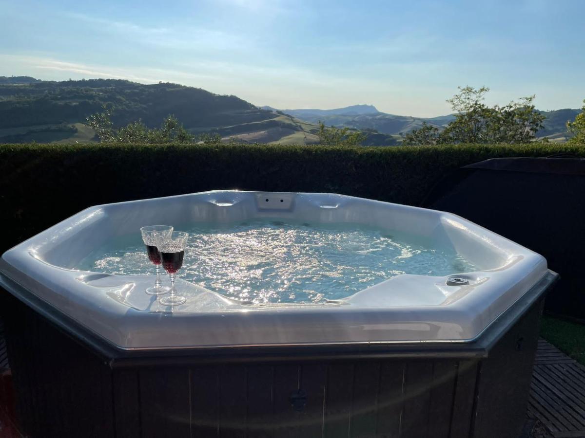 Villa Tamara Country & Spa Suites Montefiore Conca Екстер'єр фото