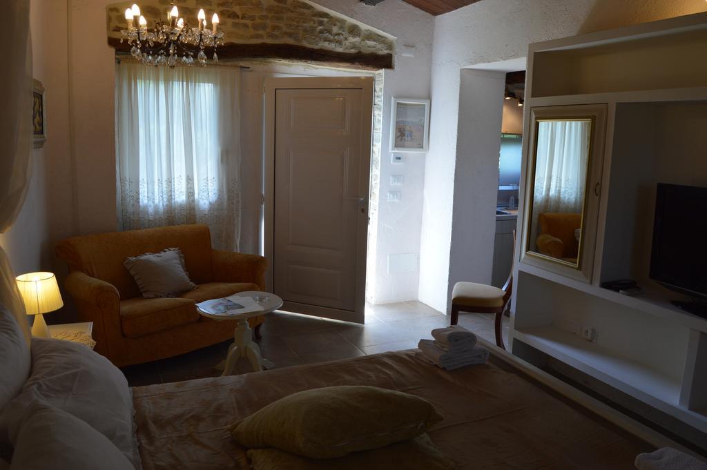 Villa Tamara Country & Spa Suites Montefiore Conca Екстер'єр фото