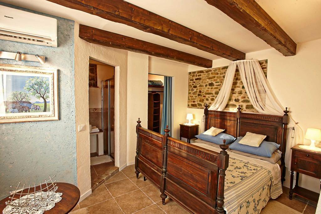 Villa Tamara Country & Spa Suites Montefiore Conca Екстер'єр фото